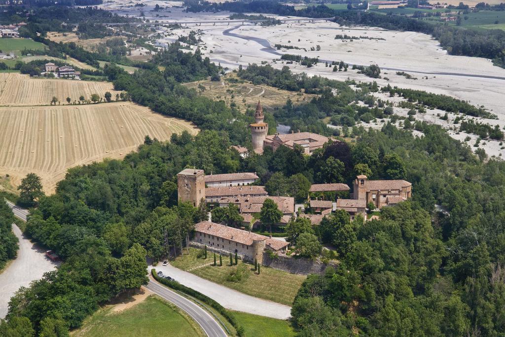 Hotel Torre Di San Martino Gazzola Di Rivalta Eksteriør bilde