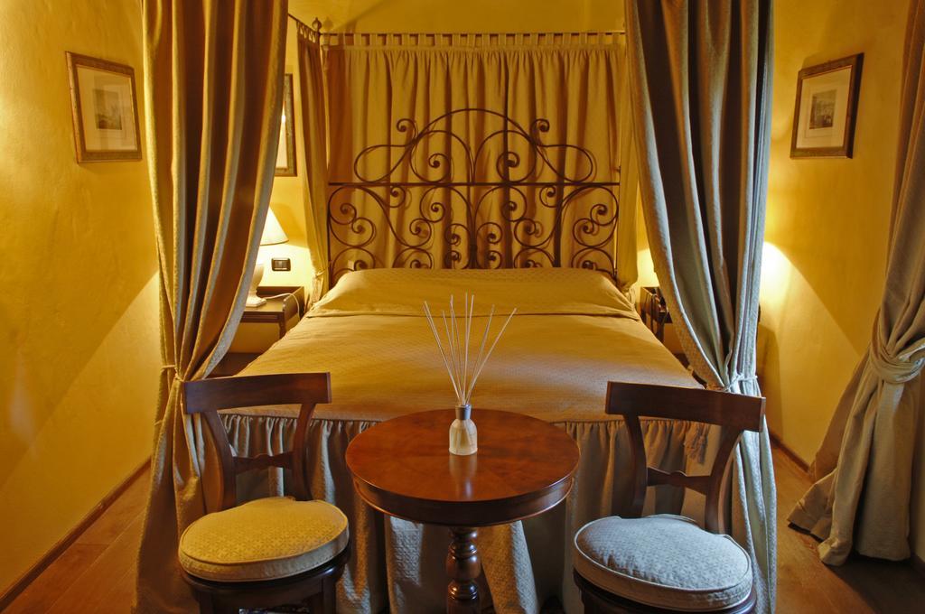 Hotel Torre Di San Martino Gazzola Di Rivalta Eksteriør bilde